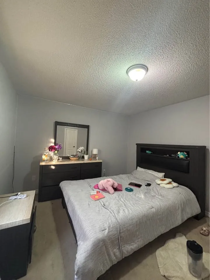 1 Bed 1 Bath - House image indicator(3)