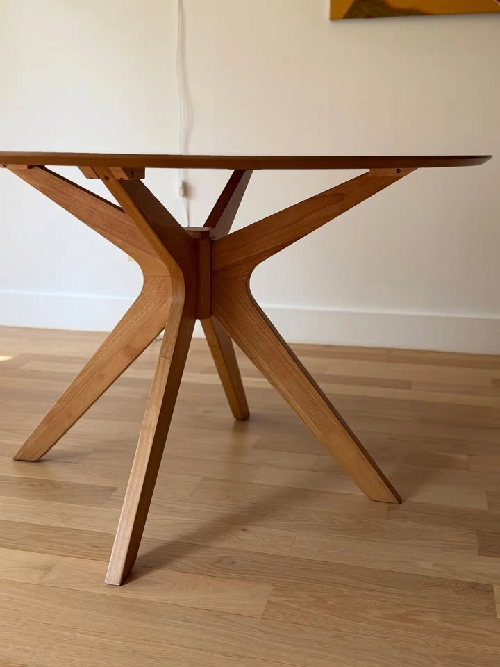 Round Wood Dining Table 47" - photo 3