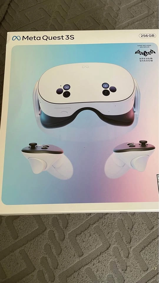 Meta Quest 3S 256GB VR Headset with Kiwi Head Strap and Case - photo 3