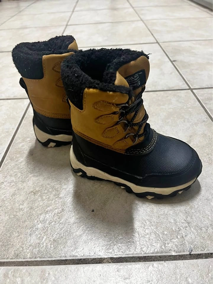 Toddler winter boots