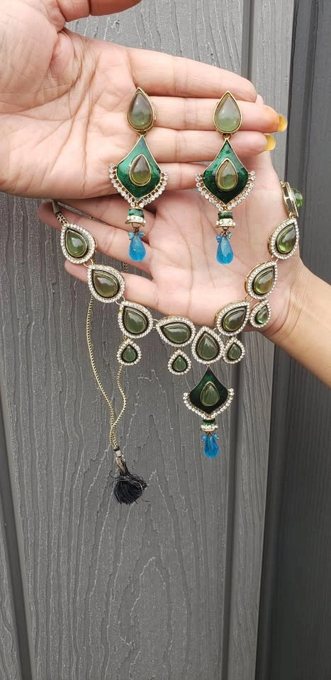 Green Sabyasachi Teardrop Necklace and Earrings Set - photo 4