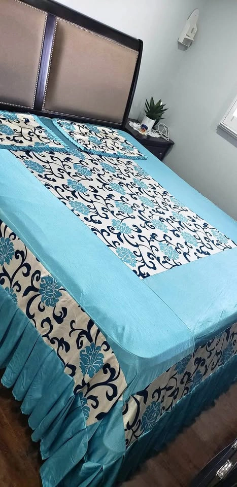 King Size Blue Floral Bedsheet Set with 2 Pillow Cases
