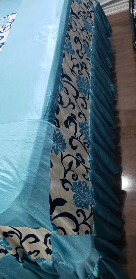 King Size Blue Floral Bedsheet Set with 2 Pillow Cases - photo 3