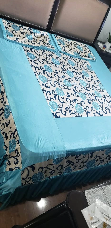 King Size Blue Floral Bedsheet Set with 2 Pillow Cases - photo 4