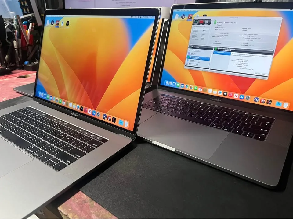 2.3GHz i9 MacBook Pro 15" - 2019 image indicator(2)