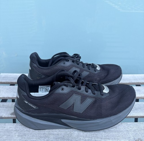 New Balance Men's FuelCell Rebel V5 Black Size 9.5