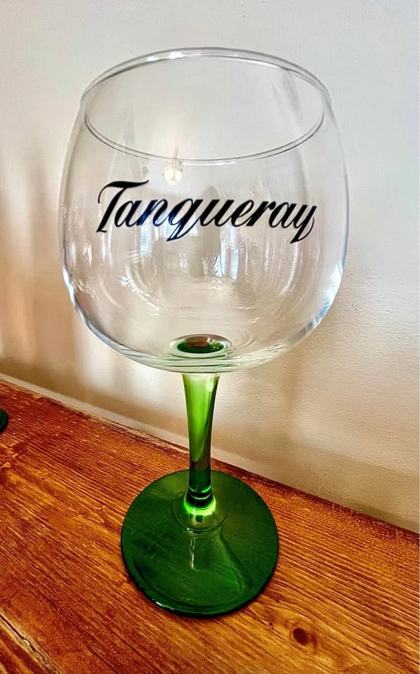 Vintage Tanqueray Balloon Stem Glasses (C.1990’s) - photo 3