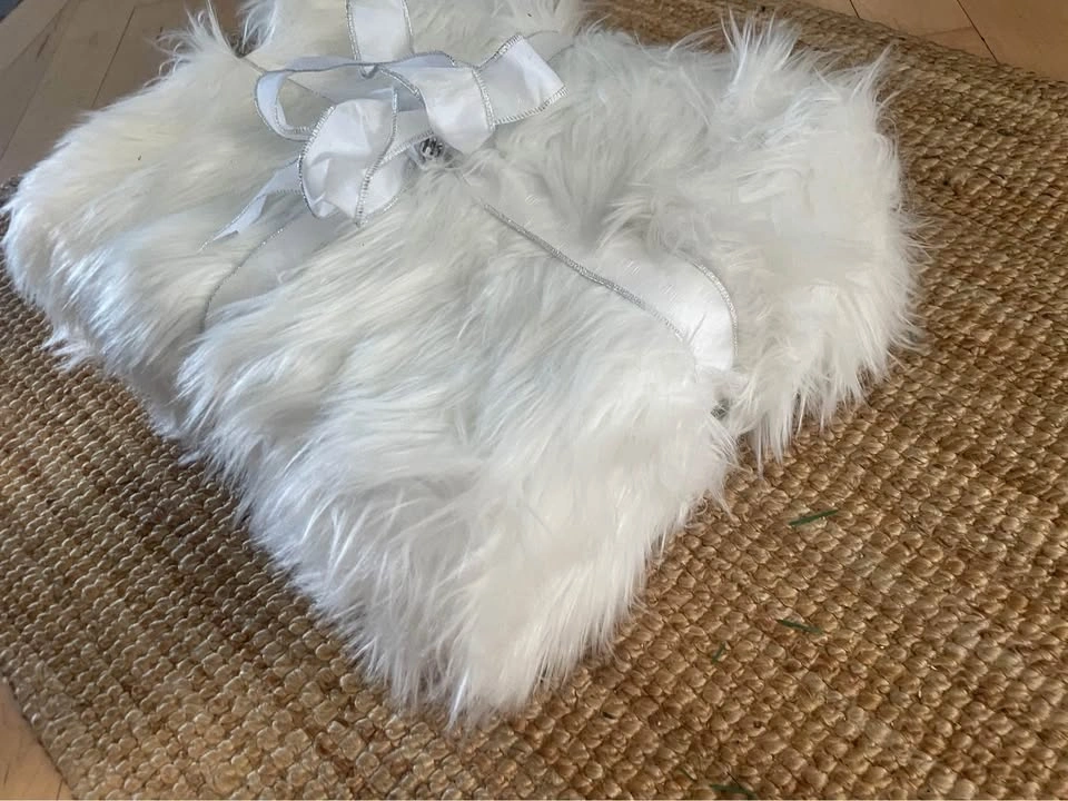 12x18x5” decor present (wrapped in fake fur) - photo 2