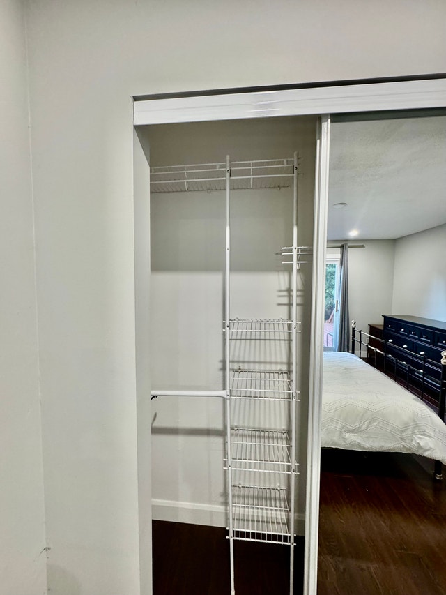 Beautiful Furnished Room for Rent – Whitby (Brock & Manning) - photo 3