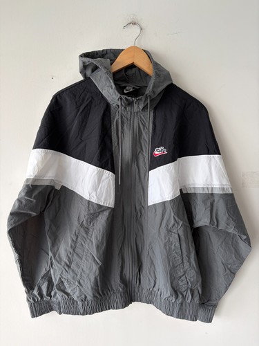Nike Sportswear Heritage Men’s Loose Fit Windrunner Jacket Size