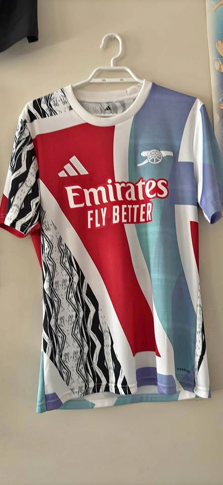 Emirates jersey
