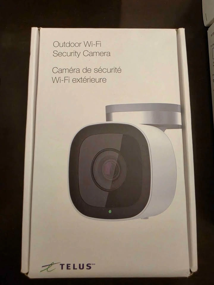 Telus Home Internet, TV & Security Items - photo 4