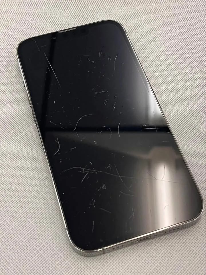 📱 iPhone 13 Pro – 128GB – $400 (Firm, Quick Sale) image indicator(5)