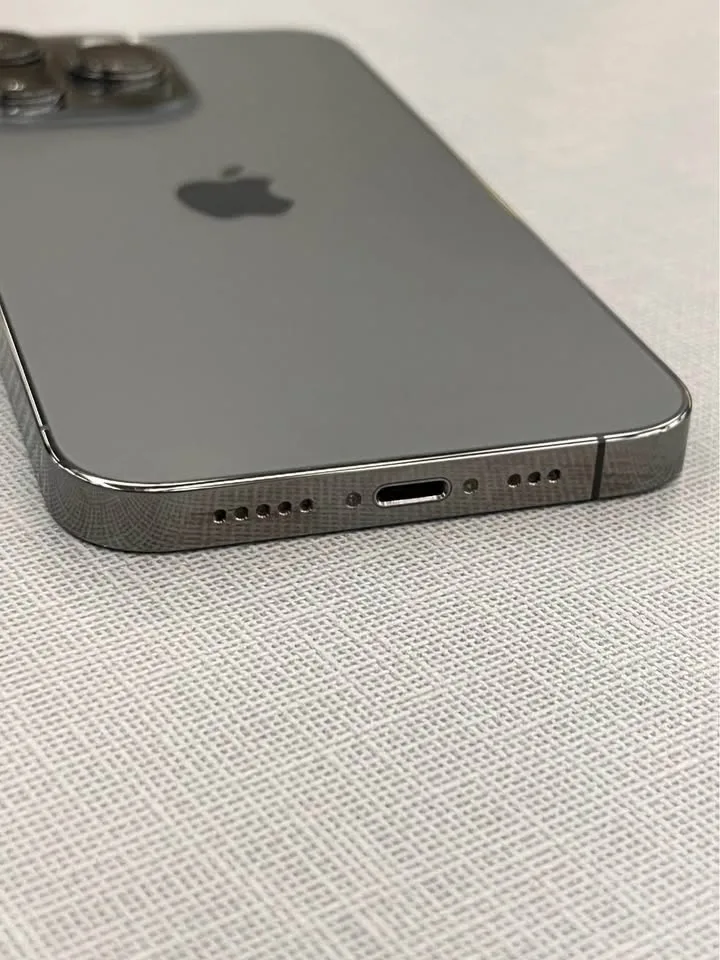 📱 iPhone 13 Pro – 128GB – $400 (Firm, Quick Sale) image indicator(8)