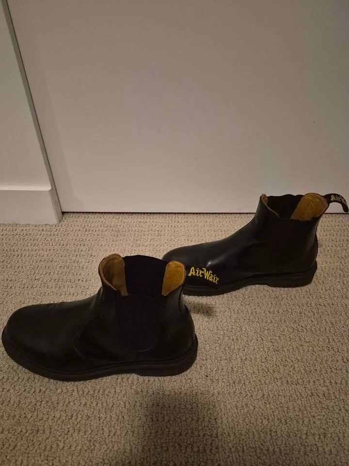 Dr Martens Black Chelsea Boot (size 11) - photo 4