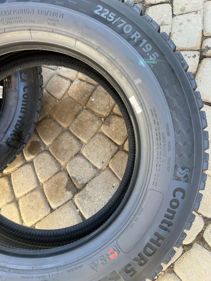 225/70R19.5, 14 PLY, (x6 TIRE) CONTINENTAL HDR5 BRAND NEW - photo 2