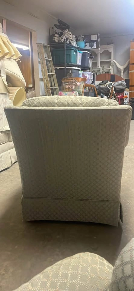 Pair of comfy Arm Chairs - photo 5