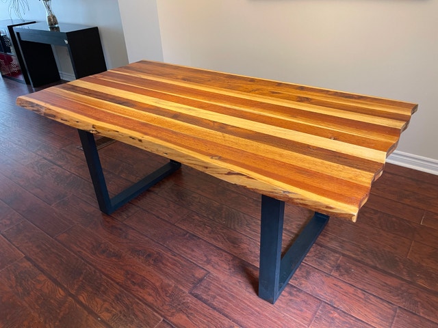 Moving Sale – Solid Wood Live-Edge Dining Table (180 × 95 cm) - photo 3