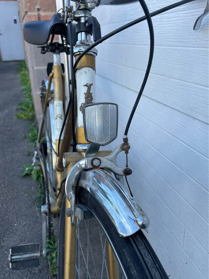 Vintage 5 speed Raleigh step through bike - photo 5