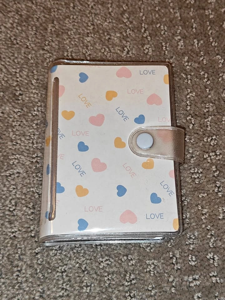 Credit Card Holder / Business ID Card Organizer - Hold 20 Cards