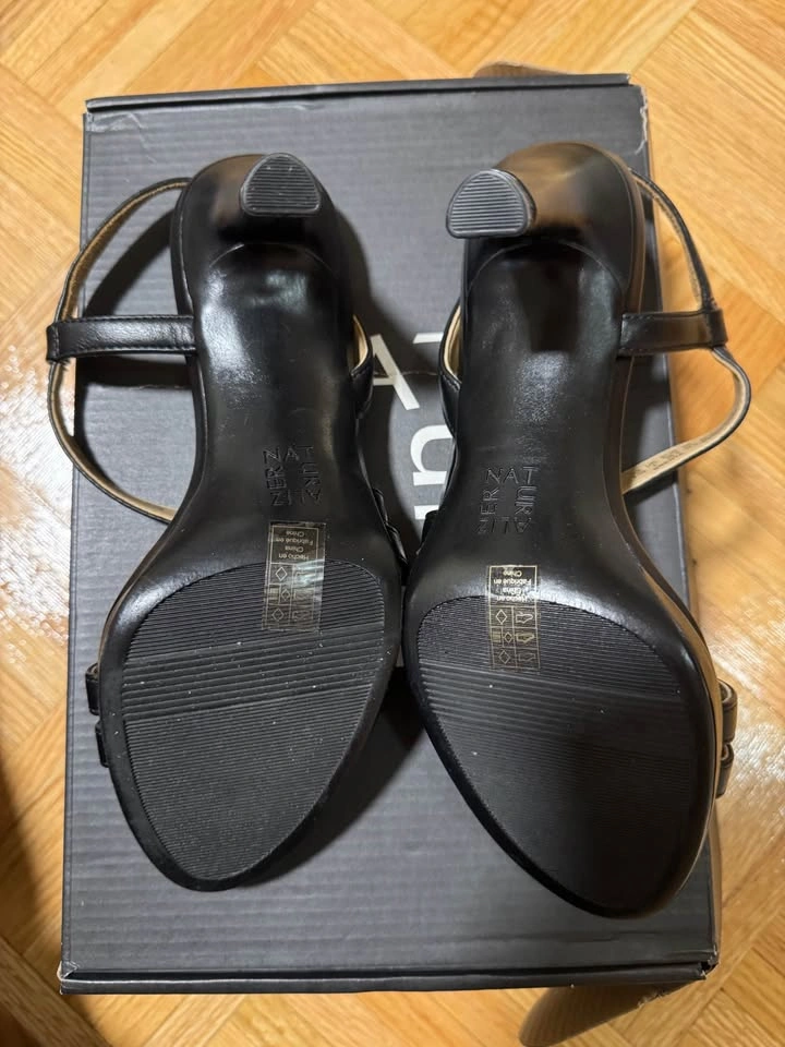 Naturalizer Black Heel - Size 6.5 - BNIB - photo 3