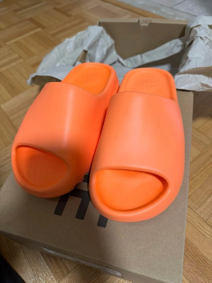 Adidas Yeezy Slide Enflame Orange – Size 5 – BNIB - photo 2