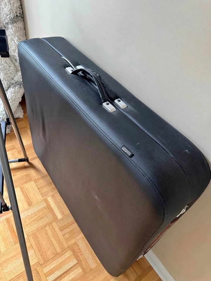 Master Massage/Lash Bed with Stool
