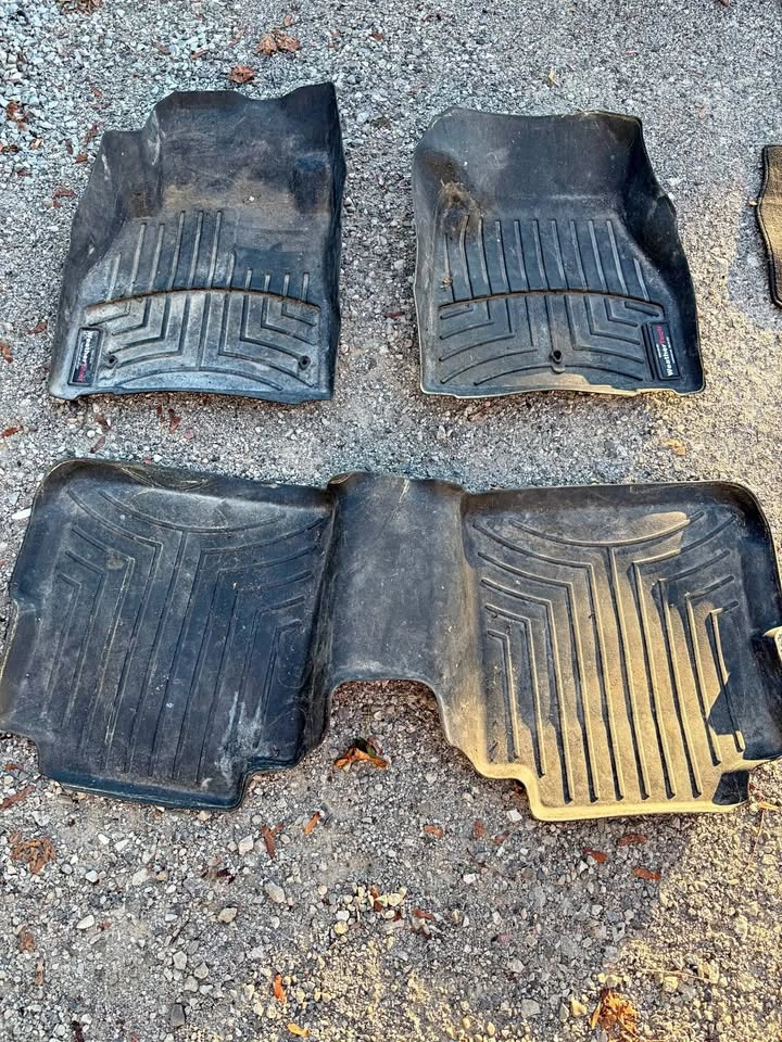 Weather Tech Floor Mats (Nissan Kicks)