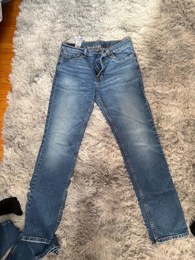 mens levi Jeans x2