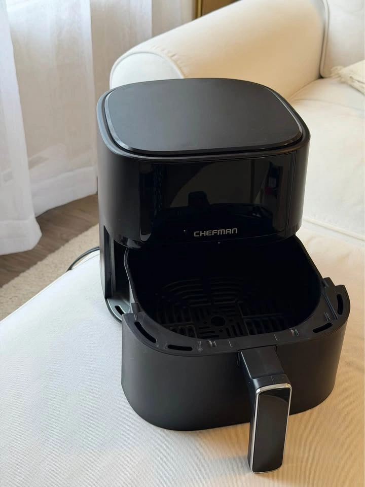 Chefman Air Fryer - Works Great! - photo 2