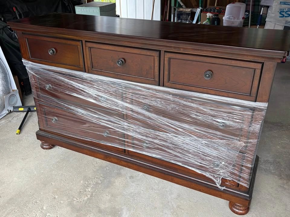 7 drawer dresser with mirror - photo 2