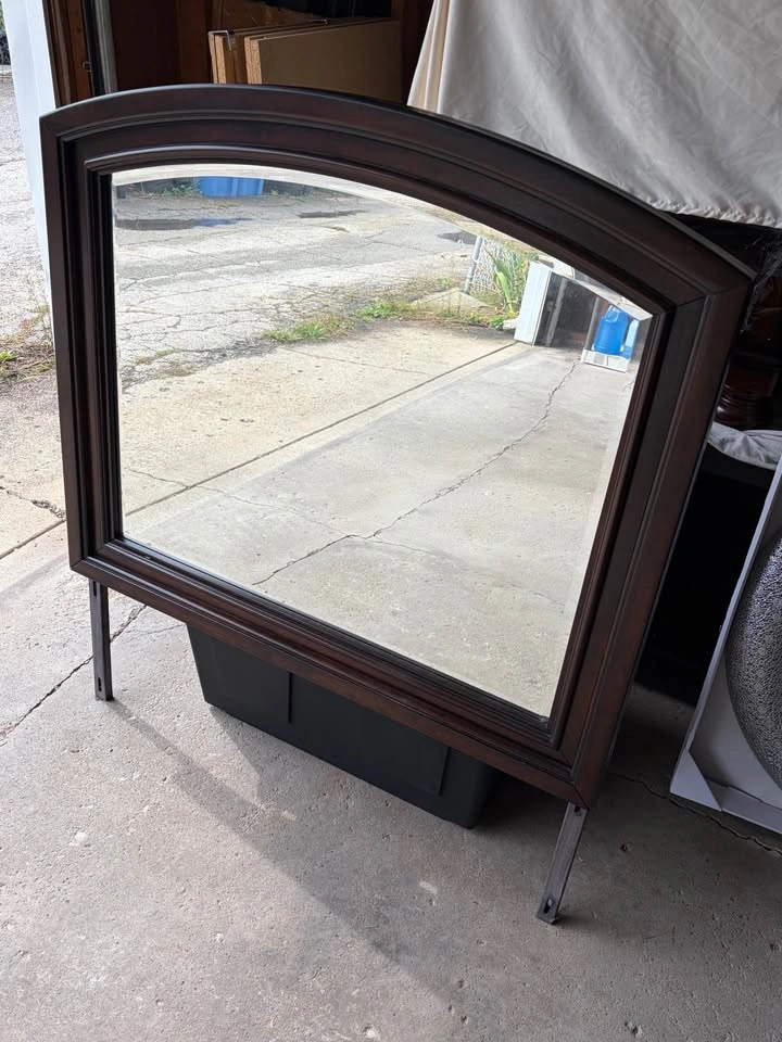 7 drawer dresser with mirror - photo 3