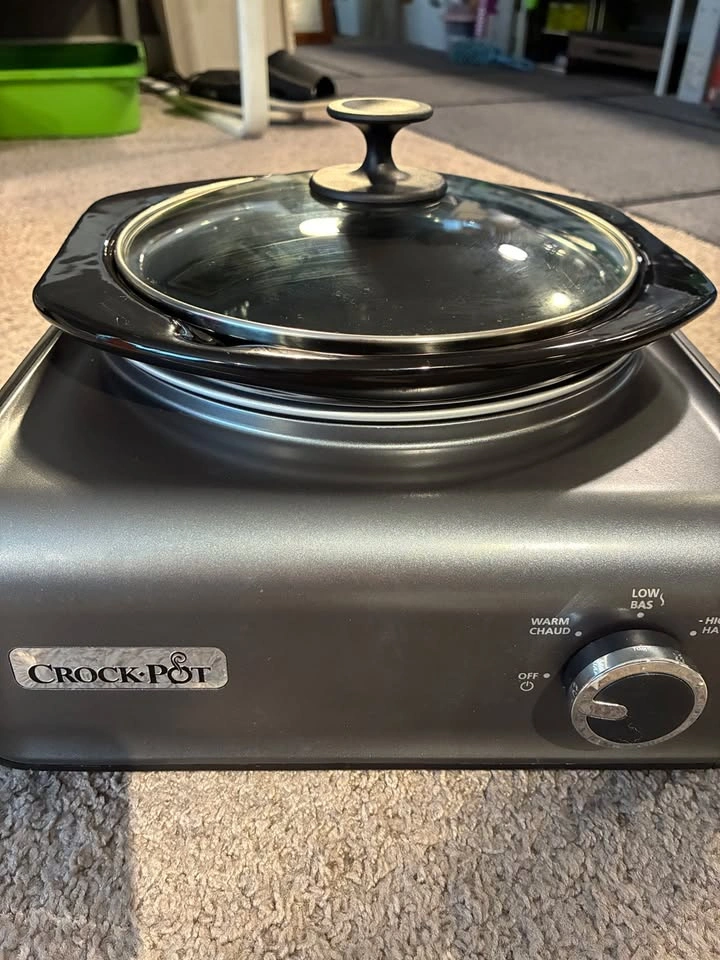 Crock-Pot Hook Up 2 Qt Round Slow Cooker – Black - photo 3
