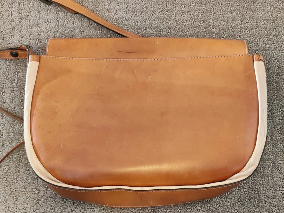 Vintage Women Brown and Beige Leather Shoulder Purse / Bag - photo 3