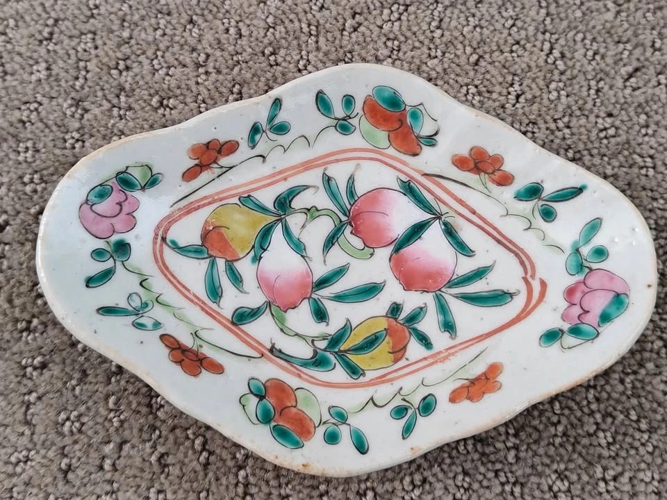 Antique Chinese Porcelain Famille Rose Floral Footed Plates - photo 2