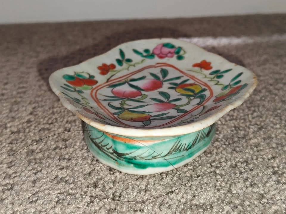 Antique Chinese Porcelain Famille Rose Floral Footed Plates - photo 4