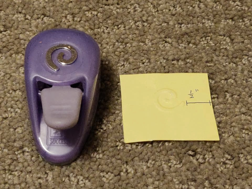 Craft Paper Punch / Punches / Punchers - Emboss Swirl - photo 2