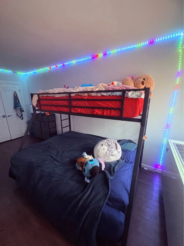 Twin/queen Bunk Bed - photo 2