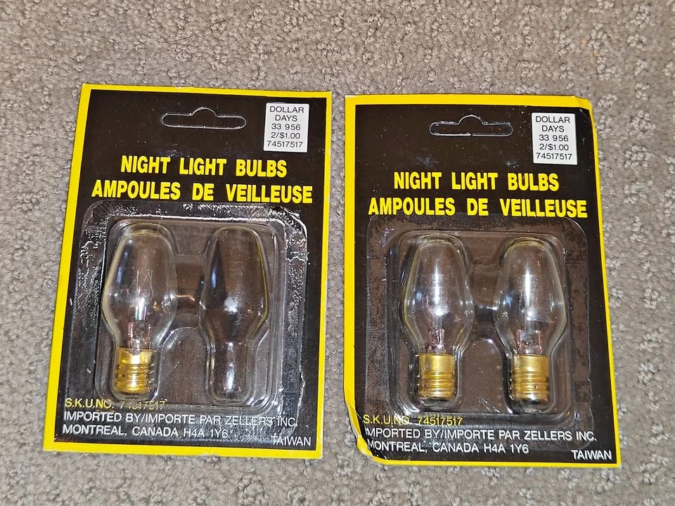 Vintage Night Light Bulbs (7–7.5W, C7 Base) – Lot of 3 Bulbs