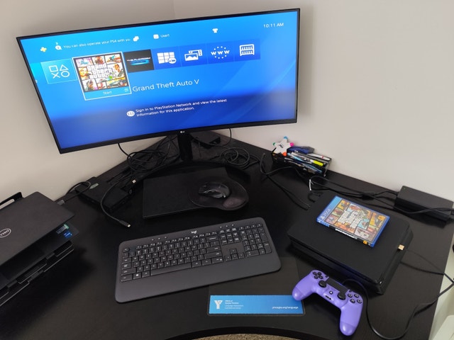 PlayStation 4 Slim 1TB w/game - photo 2