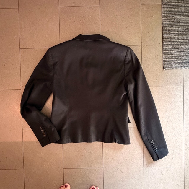 Judith & Charles Black Wool/Leather Short Blazer-Size 8 - photo 4