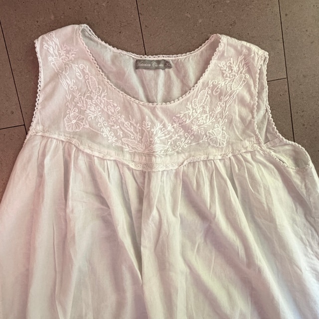 Vintage Victorian Classic White Cotton embroidered Nightgown-XL - photo 2