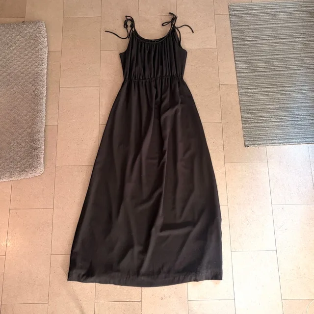 Theory Tylie Black Spaghetti Strap Maxi Dress Elastic Waist-Med