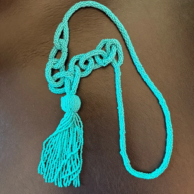 NEW Gorgeous Turquoise Bead Necklace with tassel in gift box - photo 3