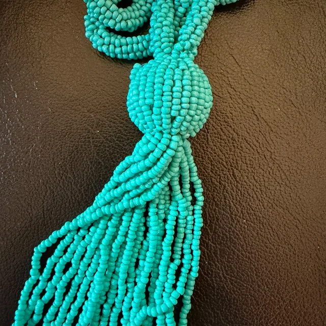 NEW Gorgeous Turquoise Bead Necklace with tassel in gift box - photo 4