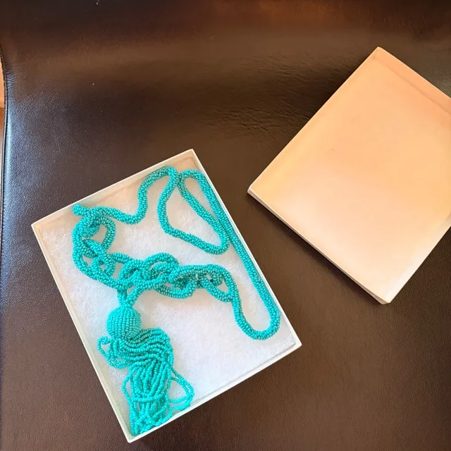 NEW Gorgeous Turquoise Bead Necklace with tassel in gift box - photo 5
