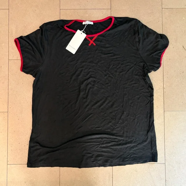 NWT Ekouaer Black Tshirt w/ Burgundy Red Stitching/Piping-XL - photo 2