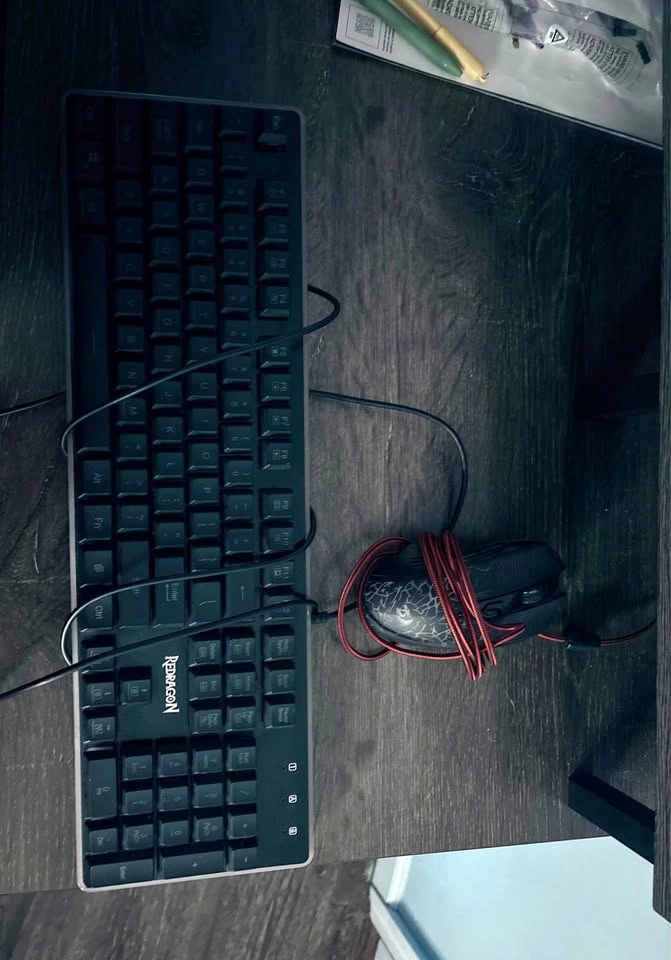 Keyboard w mouse