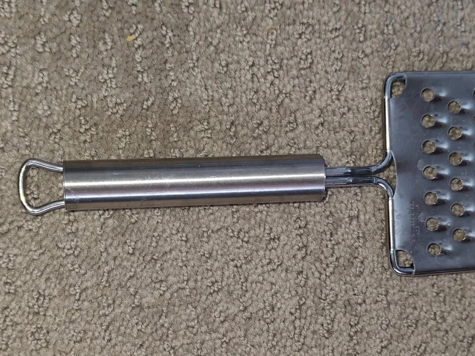 Stainless Steel Coarse Paddle Grater - photo 3
