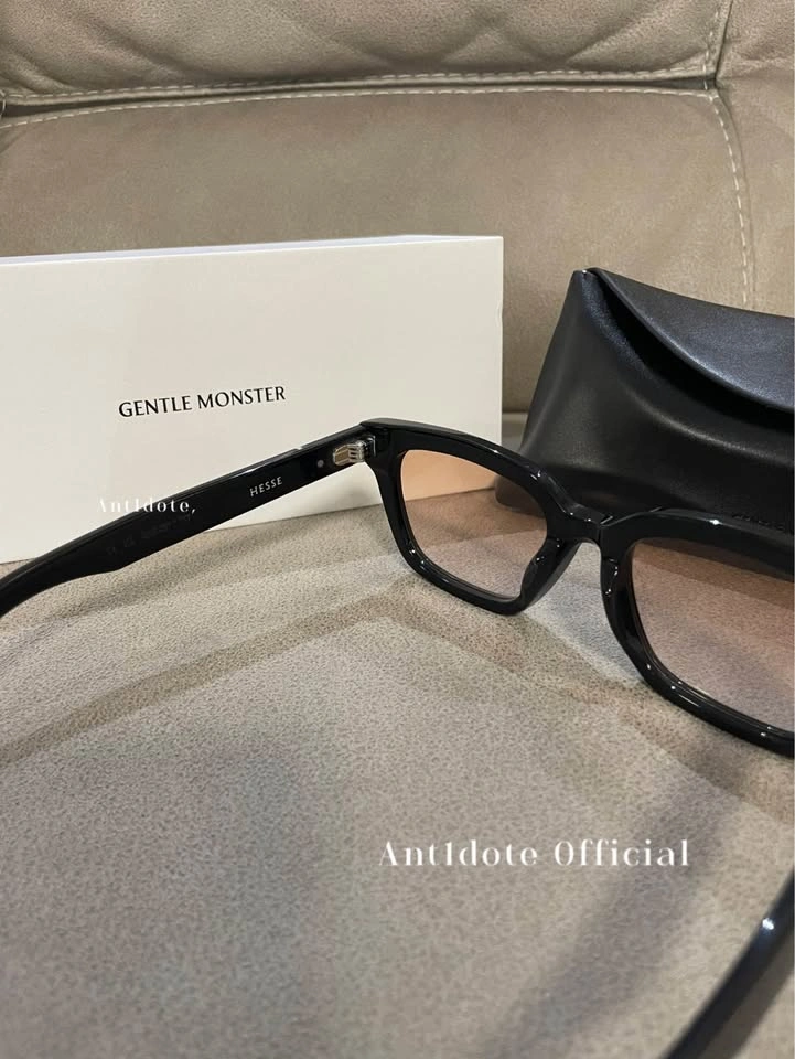 Gentle Monster Sunglasses - photo 2